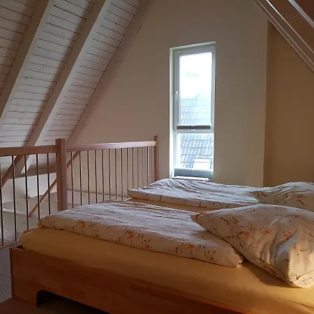 Haus Ruem Hart Apartment